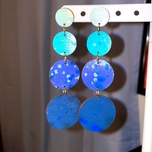 3/$25 Blue circle dangly earrings